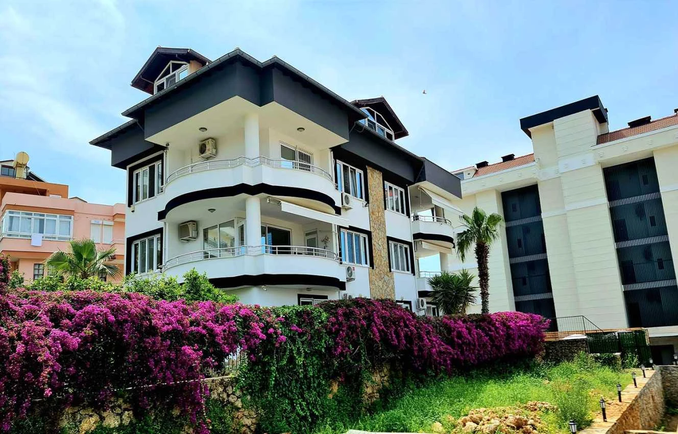 housebind Представляем виллу с тремя квартирами 3 + 1 в Кестель/Аланья