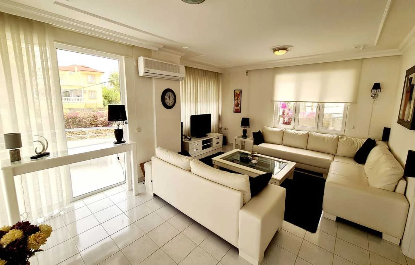 housebind Представляем виллу с тремя квартирами 3 + 1 в Кестель/Аланья