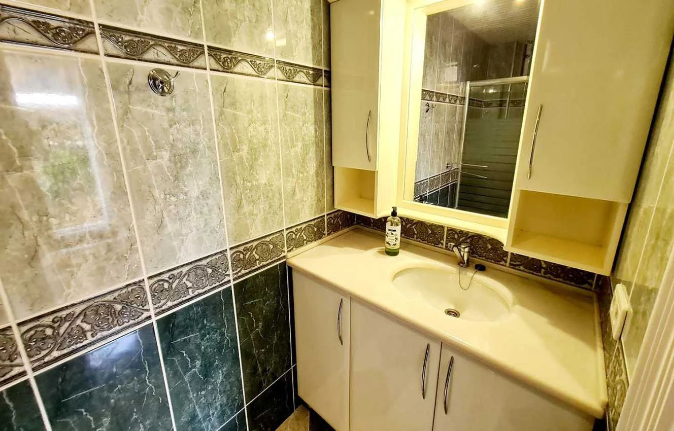 housebind Представляем виллу с тремя квартирами 3 + 1 в Кестель/Аланья