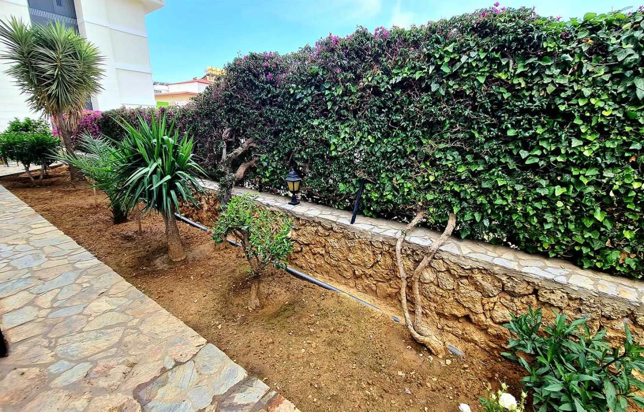 housebind Представляем виллу с тремя квартирами 3 + 1 в Кестель/Аланья