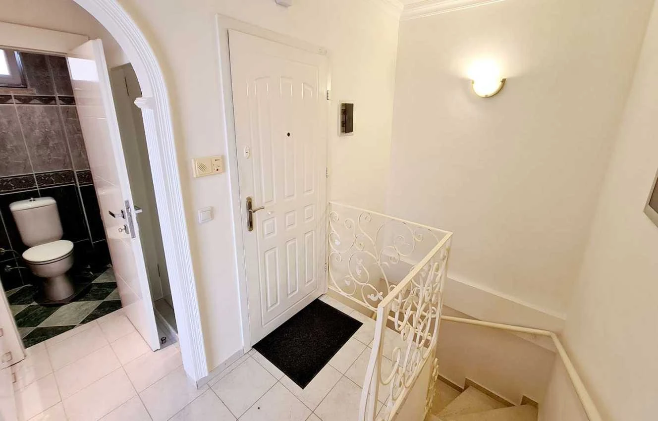 housebind Представляем виллу с тремя квартирами 3 + 1 в Кестель/Аланья