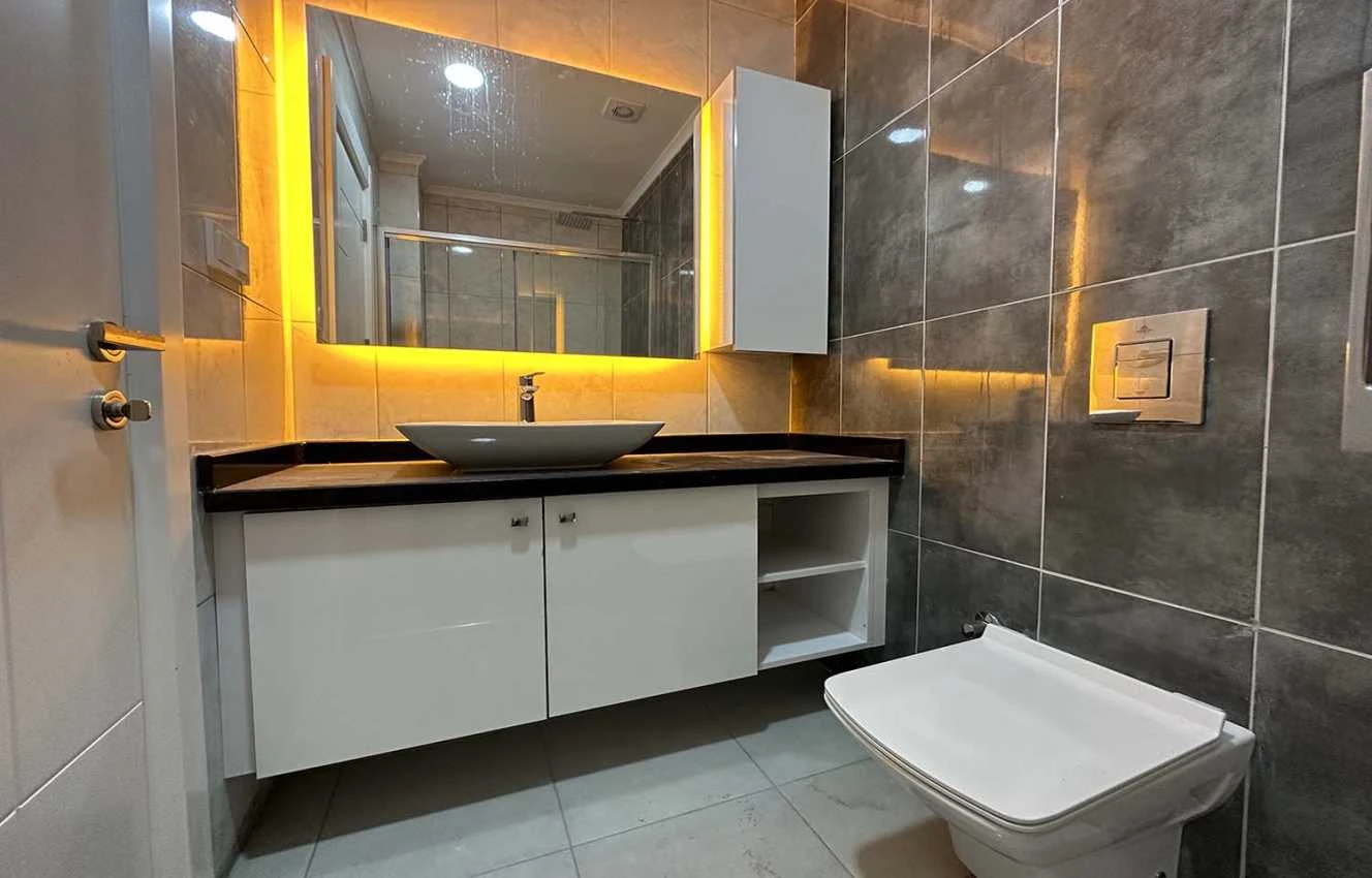 housebind Квартира без мебели 1 + 1 в Махмутларе /Аланья