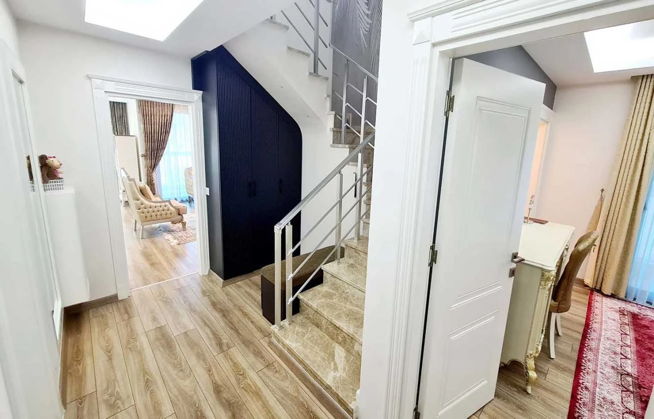 housebind Квартира планировки 3+1 Дуплекс в жилом комплексе Махмутлар /Алания